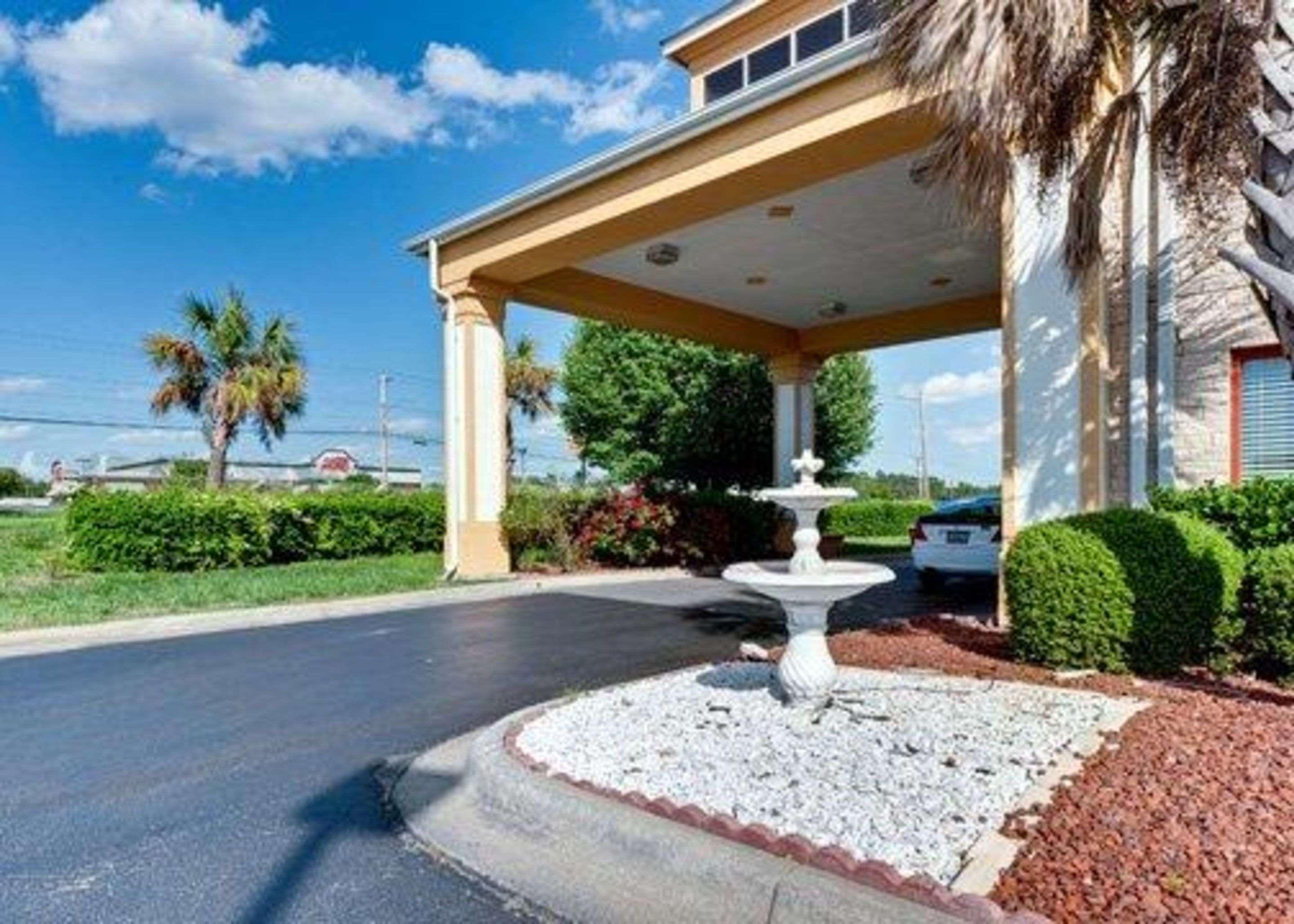 Quality Inn & Suites Monroe Dış mekan fotoğraf