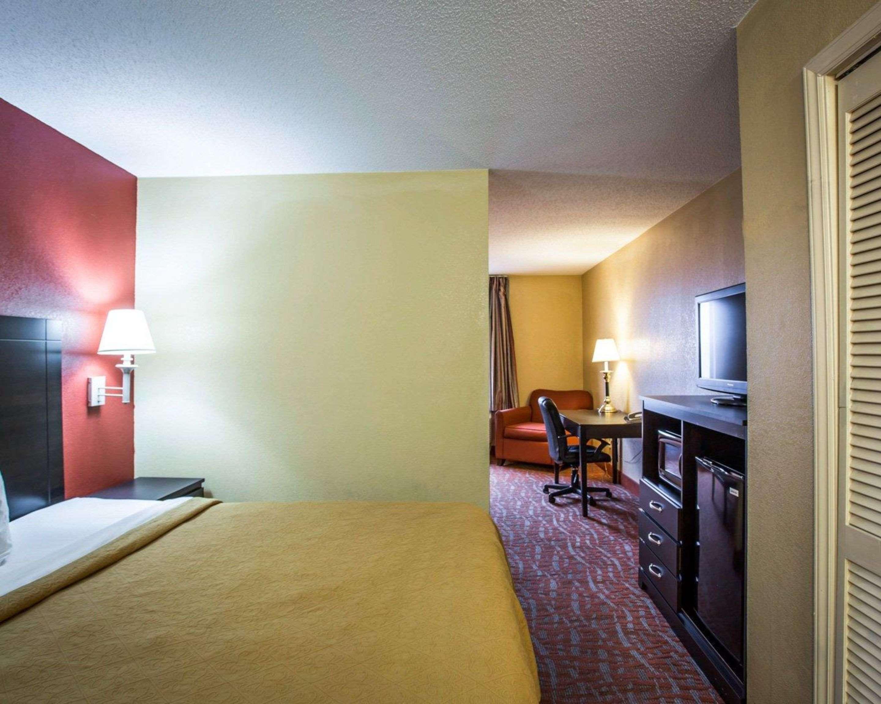 Quality Inn & Suites Monroe Dış mekan fotoğraf