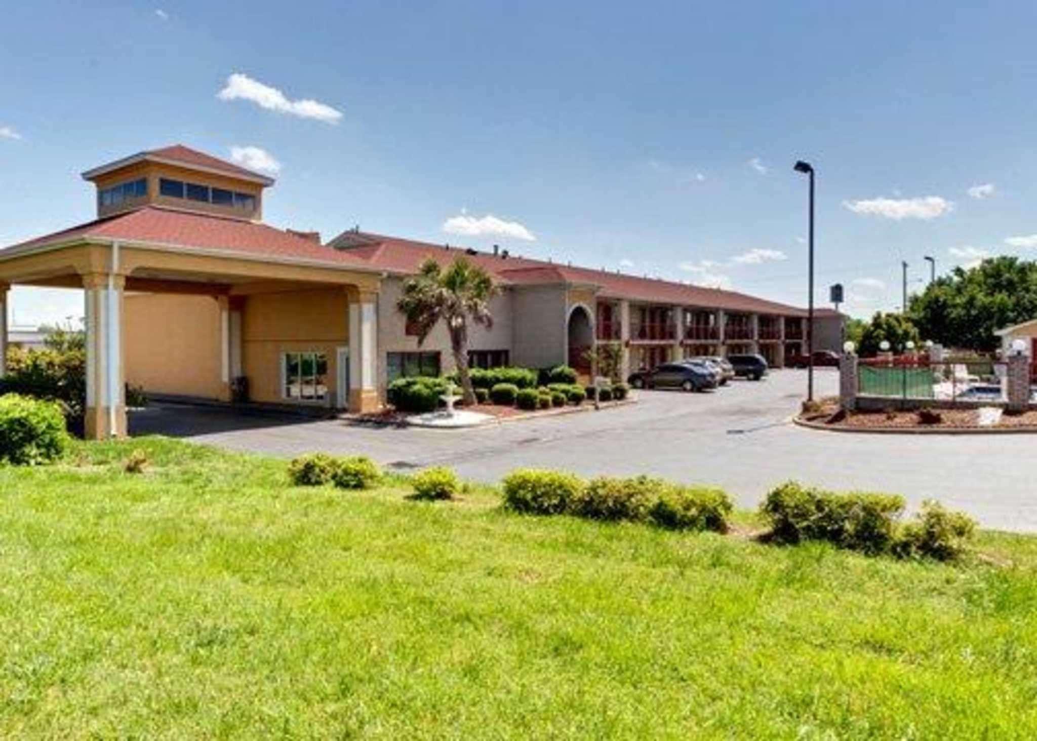 Quality Inn & Suites Monroe Dış mekan fotoğraf